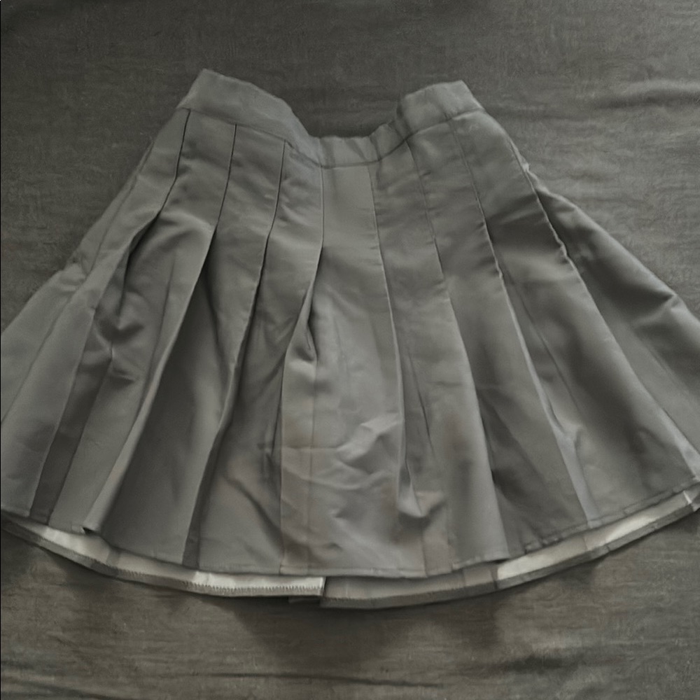 Gray Pleated Skirt